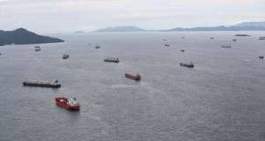 Panama kanalında gəmilərin keçidi intensivləşdi