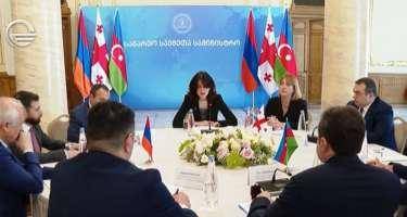 Gürcüstan, Azərbaycan və Ermənistan XİN rəhbərləri müavinlərinin görüşü başladı
