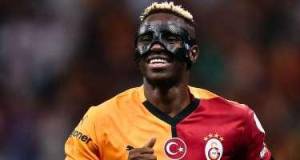 Osimhen "Qalatasaray"da qalmaq üçün fantastik tələb irəli sürdü