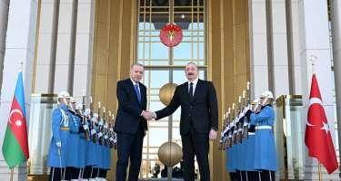 İlham Əliyev və Ərdoğan iftar süfrəsində iştirak ediblər