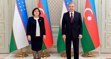 Özbəkistan Prezidenti Sahibə Qafarova ilə görüşdü