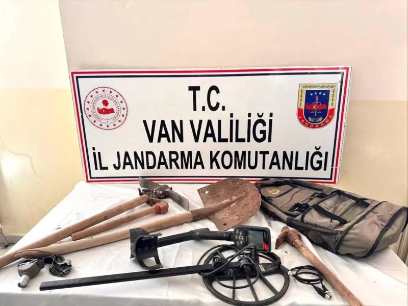 Vanın Özalp Rayonunda Qanunsuz Qazıntı Əməliyyatı: 4 Nəfər Saxlanıldı Xəbər şəkili