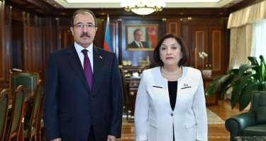 Sahibə Qafarova Cahit Bağçını qəbul etdi