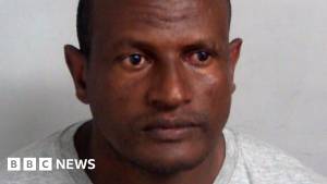 Deportasiyanı pozmaq hədəsi: Səhvən azad edilən miqrant cinayətkara 500 funt niyə verildi?