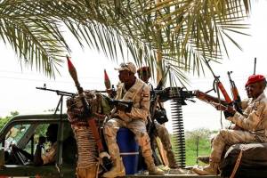 Sudanda Çevik Cavab Qüvvələri Əl-Faşirdə əsas hərbi bazanı ələ keçirdiyini açıqlayıb Xəbər şəkili