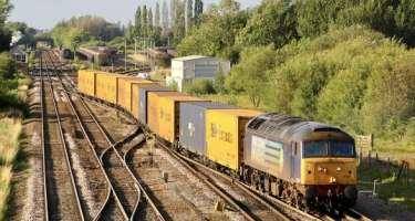 dəmir yolu ilə 11 milyon tondan çox yük daşınıb