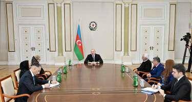 Prezident sağ qalan bələdçilərlə görüşdü