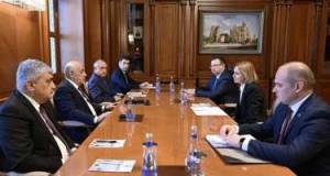 Əli Əsədov Belarusun Baş nazirinin müavini ilə görüşdü