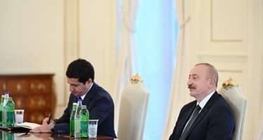 İlham Əliyev BƏƏ Federal Milli Şurasının sədrini qəbul etdi