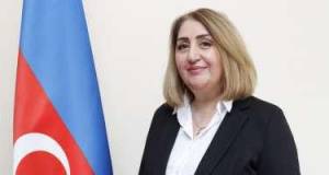Müəllimlərə “hinduşkabaş” deyən direktor işdən çıxarıldı