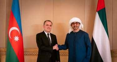 Ceyhun Bayramov BƏƏ-nin xarici işlər naziri ilə görüşdü