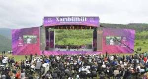 “Xarıbülbül” Beynəlxalq Musiqi Festivalının açılışı oldu
