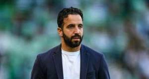"Qalatasaray"ın planlarını pozdu - Əfsanə futbolçunu Türkiyəyə getməyə qoymur Xəbər şəkili