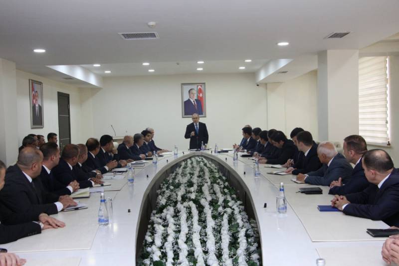 Səbail Rayon İcra Hakimiyyətində müşavirə keçirilib