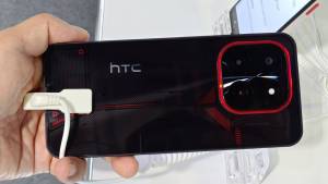GITEX 2025-də Təqdim Edilən Yeni HTC Wildfire: Oyun Telefonu İddiası Və Zəif Prosessor Xəbər şəkili