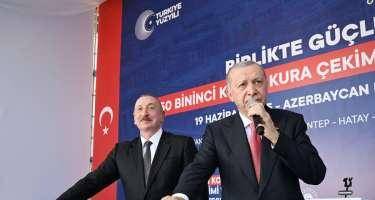 İlham Əliyevin Türkiyə səfərindən görüntülər