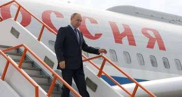 Putinin təyyarəsi Alyaskaya endi