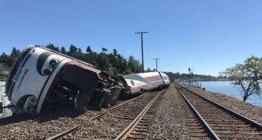 Ukrayna bu dəfə texnika daşıyan qatarı vurdu
