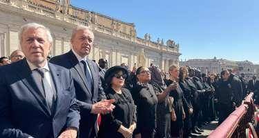 Spiker Papanın dəfnində iştirak etdi -FOTOLAR