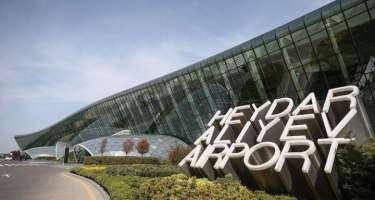 Təyyarə Bakıda məcburi eniş etdi