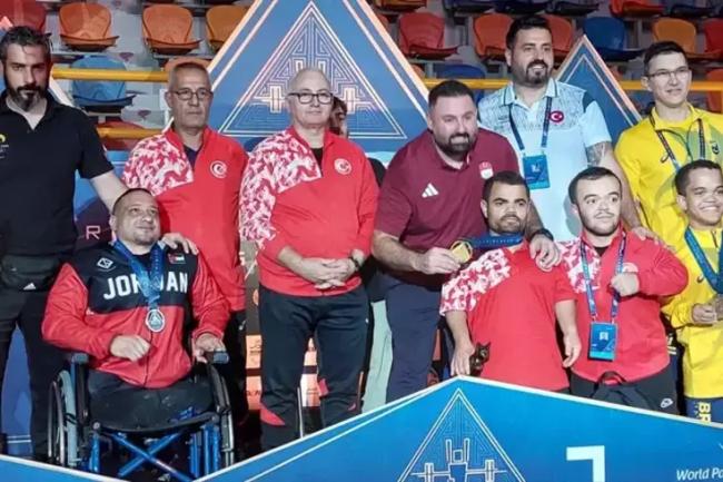 Milli para-ağırlıqqaldıran Abdullah Kayapınar dünya çempionu oldu