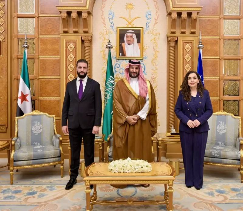 Suriya Kosovanı Rəsmi Tanıdı: Riyadda Tərəflər Üçlü Görüş Keçirdi