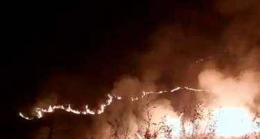 Ağdamda güclü yanğın - Minalar partlayır