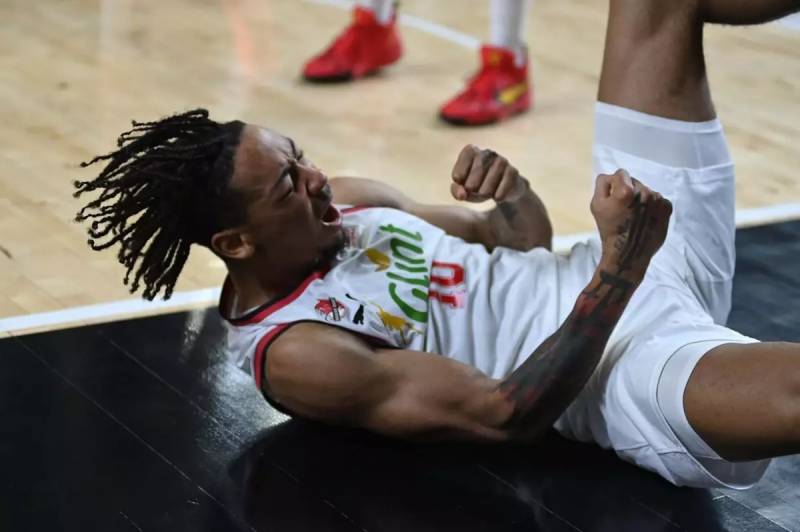 "Manisa Basket" "Merkezefendi"yə qalib gələrək mövsümün ilk ev qələbəsinə imza atdı Xəbər şəkili