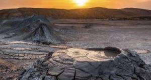 Azərbaycanda vulkan püskürdü - FOTO / YENİLƏNİB Xəbər şəkili
