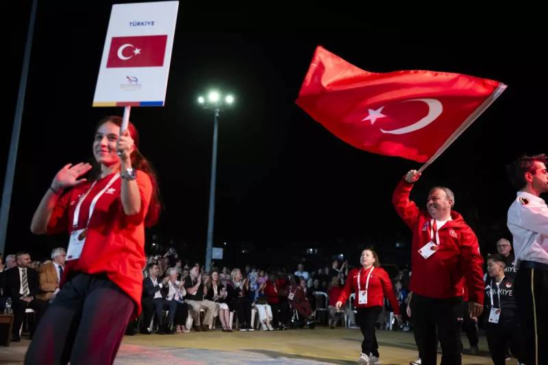 Mersində Tarixi İdman Tədbiri: 2025 Dünya Əlillər Çimərlik Oyunları Start Götürdü