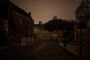 Kiyevin bir neçə rayonu işıqsız və istiliksiz qalıb Xəbər şəkili