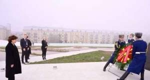 Şimali Makedoniya Prezidenti Bakıda Zəfər parkını ziyarət etdi