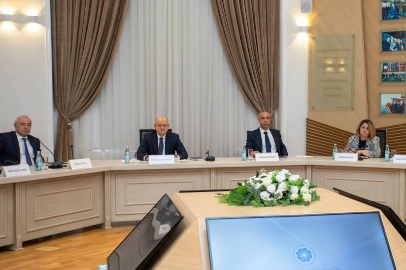 Azərbaycan Çin şirkəti ilə dənizdə və quruda "yaşıl enerji"nin istehsalı və ixracını müzakirə edib