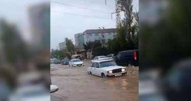Yağışın fəsadlarının aradan qaldırılması davam etdirilir