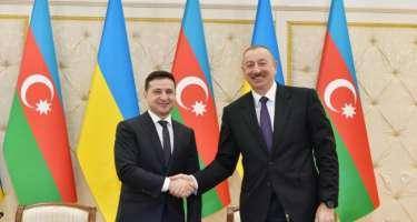 Zelenski İlham Əliyevə zəng etdi