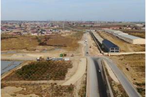 Zığ dairəsi–Hava Limanı yoluna birləşdirən yanaşma yolları tikilir Xəbər şəkili