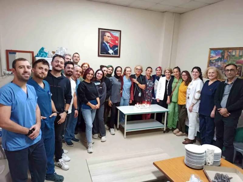 Aydın Dövlət Xəstəxanası Cərrahiyyənin Gizli Qəhrəmanlarını Təbrik Etdi: Ümumdünya Anesteziya Günü Qeyd Olundu Xəbər şəkili