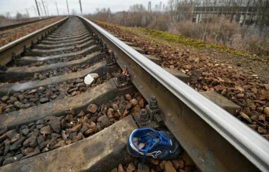 Tovuzda dəmiryol qəzası: Qatar orta yaşlı kişini vuraraq yaralayıb