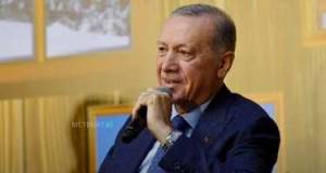 Ərdoğan "Sarı Gəlin"i ifa etdi - VİDEO