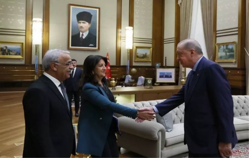 DEM Partiyasının İmralı Heyəti Abdullah Öcalanla Görüşəcək: Ərdoğanla Yüksək Səviyyəli Danışıqlar Aparılıb