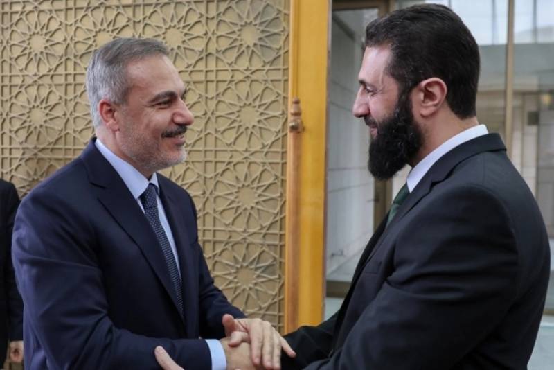 Hakan Fidan Suriya Prezidenti ilə regional məsələləri müzakirə edib