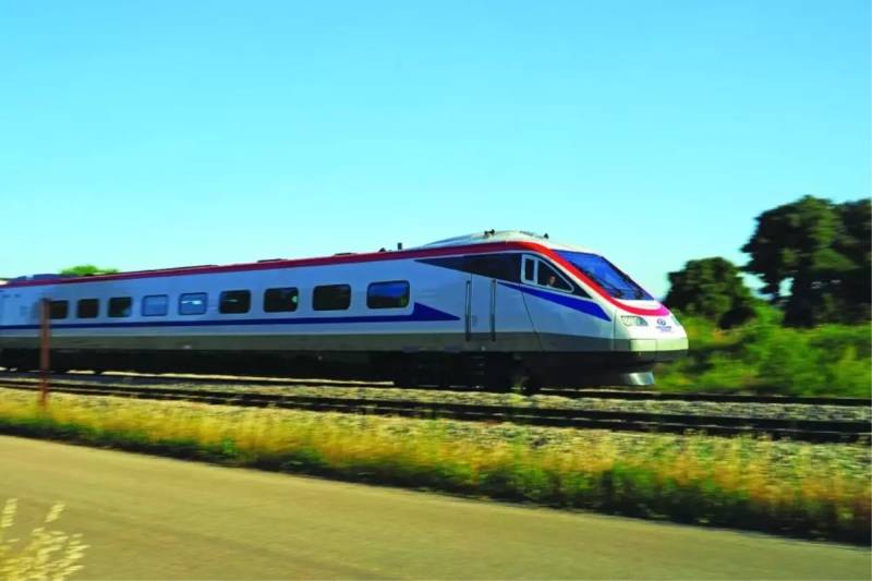 Yunanıstanda Dəmir Yolu İşçilərinin 24 Saatlıq Tətili: Səfərlər Dayandırıldı