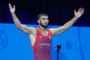 Azərbaycan güləşçisi İslamiadanın gümüş medalını qazanıb