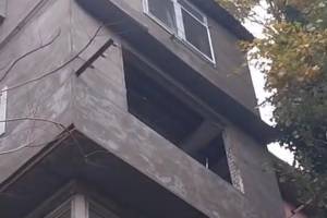 Bakıda yaşayış binasında partlayış baş verib - VİDEO - FOTO Xəbər şəkili