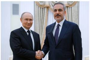 Fidan: Putin müəyyən şərtlər daxilində Ukraynada atəşkəsə hazırdır Xəbər şəkili