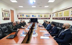 Azərbaycan-BƏƏ hərbi əməkdaşlıq və perspektivləri müzakirə edib Xəbər şəkili