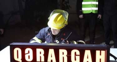 Həmin binanın önündə qərargah yaradıldı