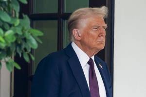 Tramp respublikaçıları dərhal şatdauna son qoymağa çağırıb Xəbər şəkili