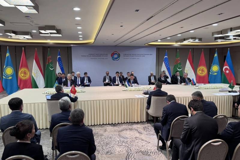 Ceyhun Bayramov ilk dəfə Mərkəzi Asiya ölkələri XİN başçılarının görüşündə iştirak edib