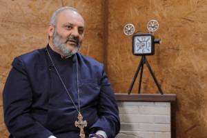 Məhkəmə Qalstanyanın həbs müddətini 3 ay uzadıb